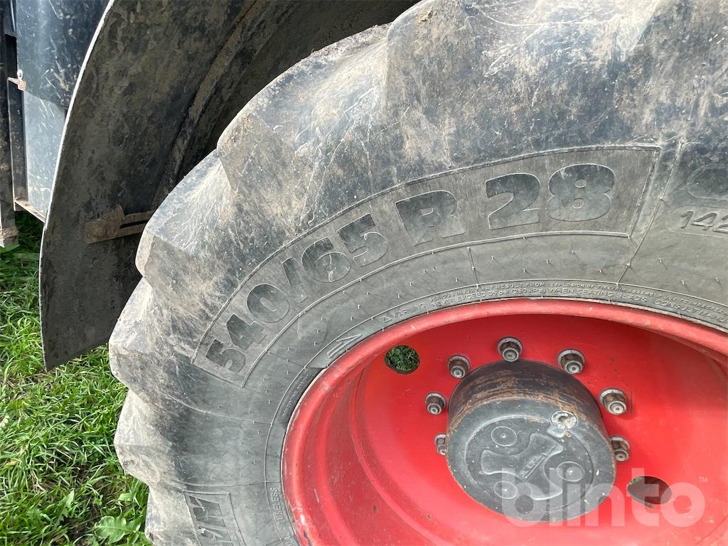 Tractor CLAAS Arion 640 (2010)