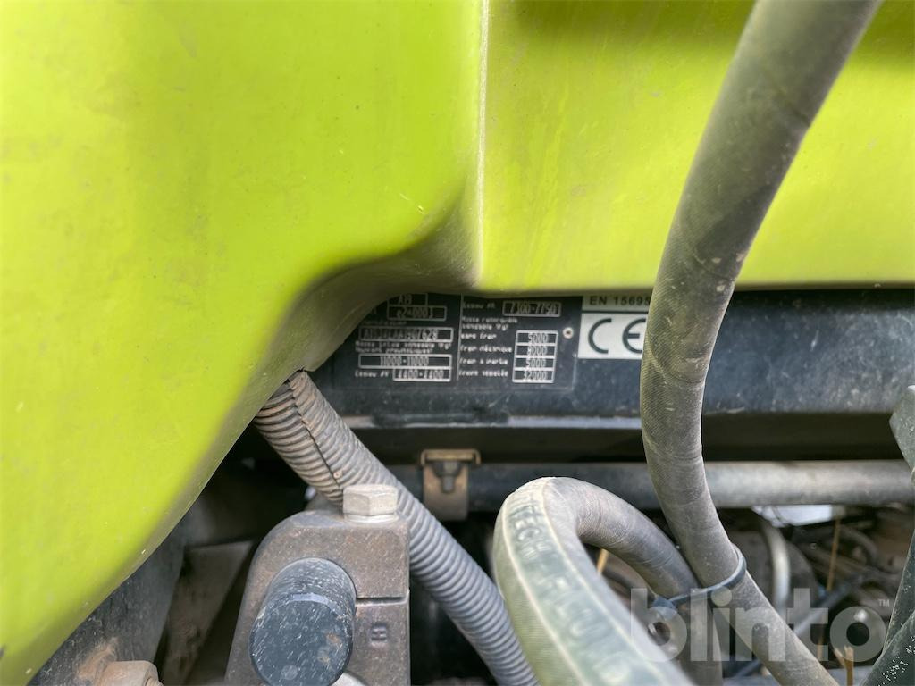 Tractor CLAAS Arion 640 (2010)