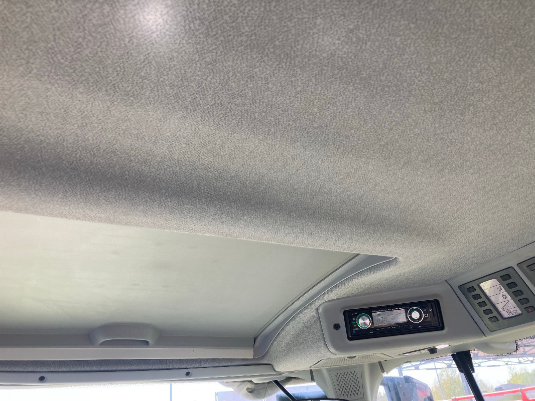 Tractor CLAAS Arion 650 CEBIS