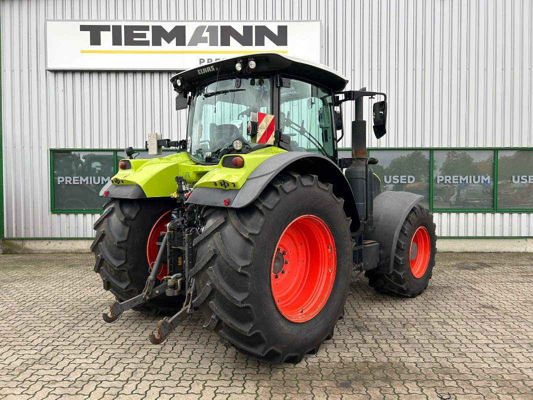 Tractor CLAAS Arion 660