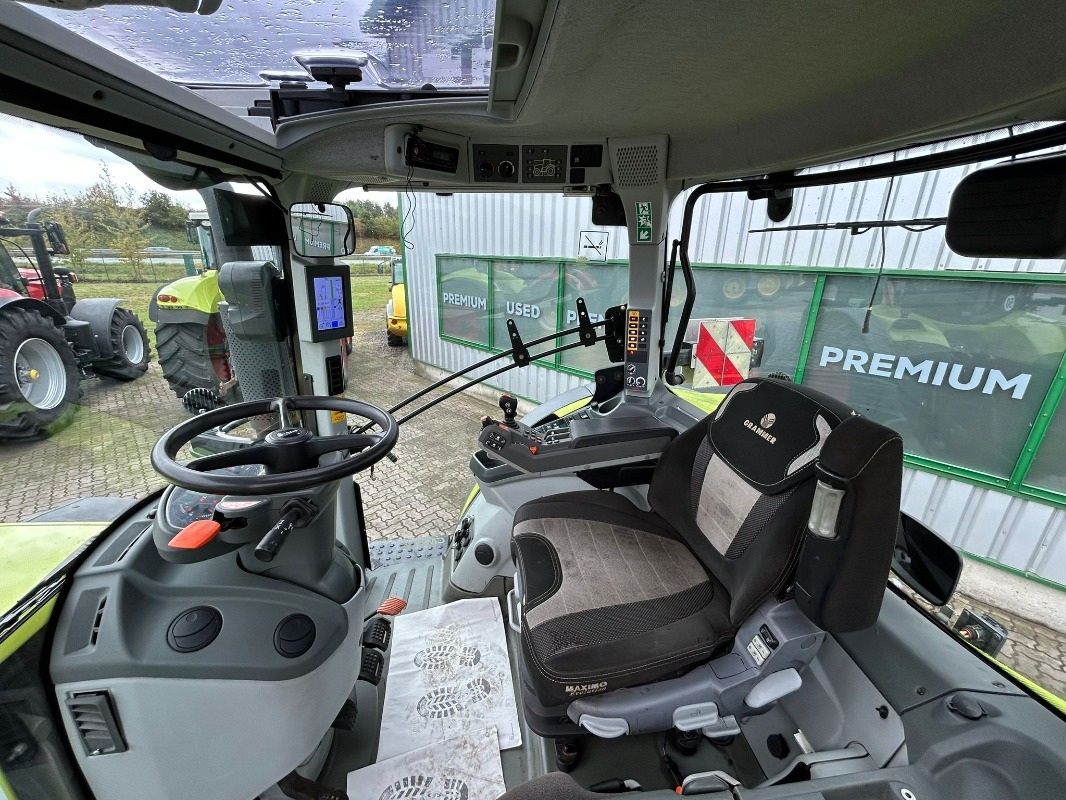 Tractor CLAAS Arion 660