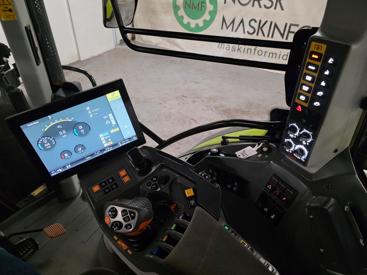 Tractor CLAAS Arion 660 C-Matic