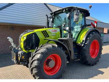 Tractor CLAAS Arion 660 Cmatic 
