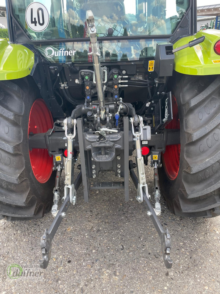 Tractor CLAAS Atos 220 C mit Quicke X3S Performance