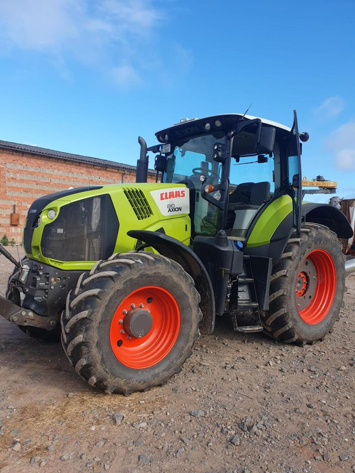 Tractor CLAAS Axion 810