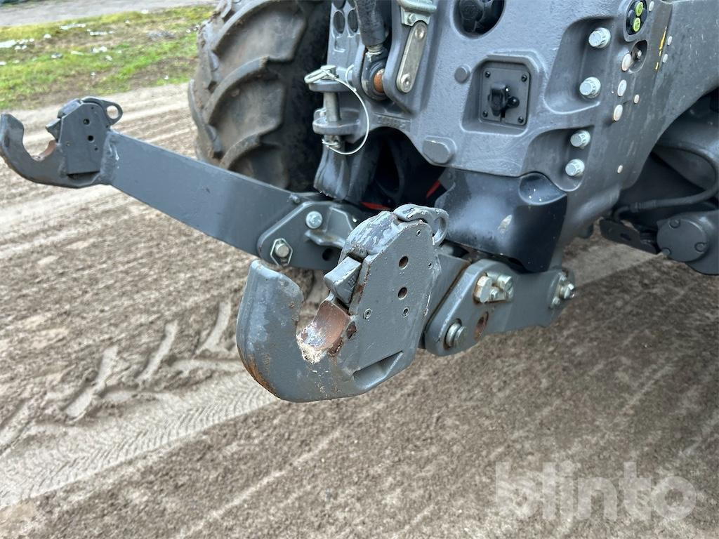 Tractor CLAAS Axion 810 (2020)