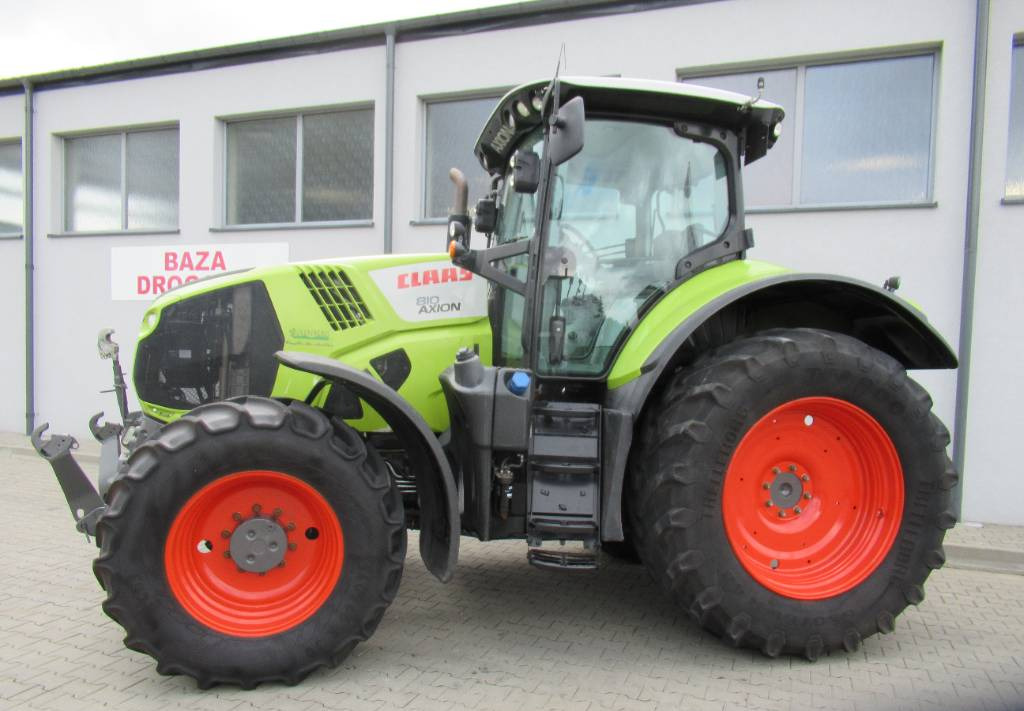 Tractor CLAAS Axion 810 CIS