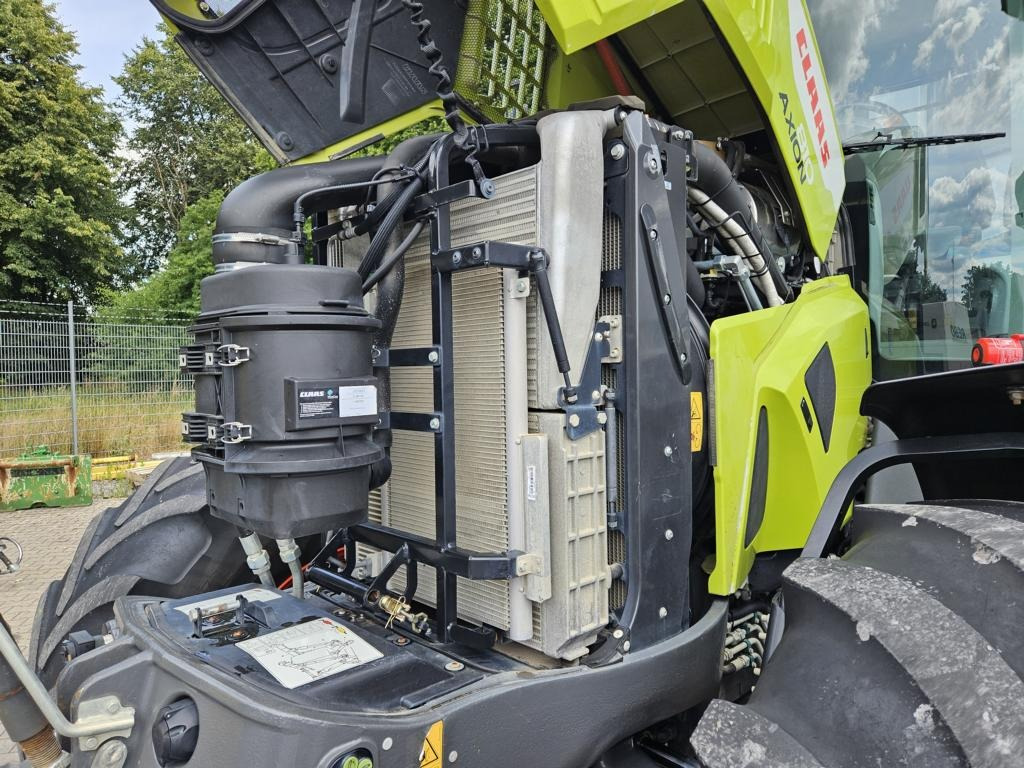 Tractor CLAAS Axion 810 CMATIC