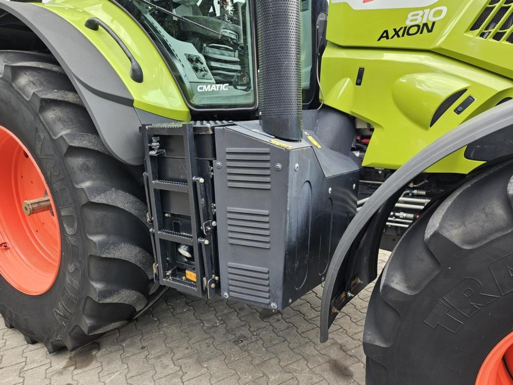 Tractor CLAAS Axion 810 CMATIC