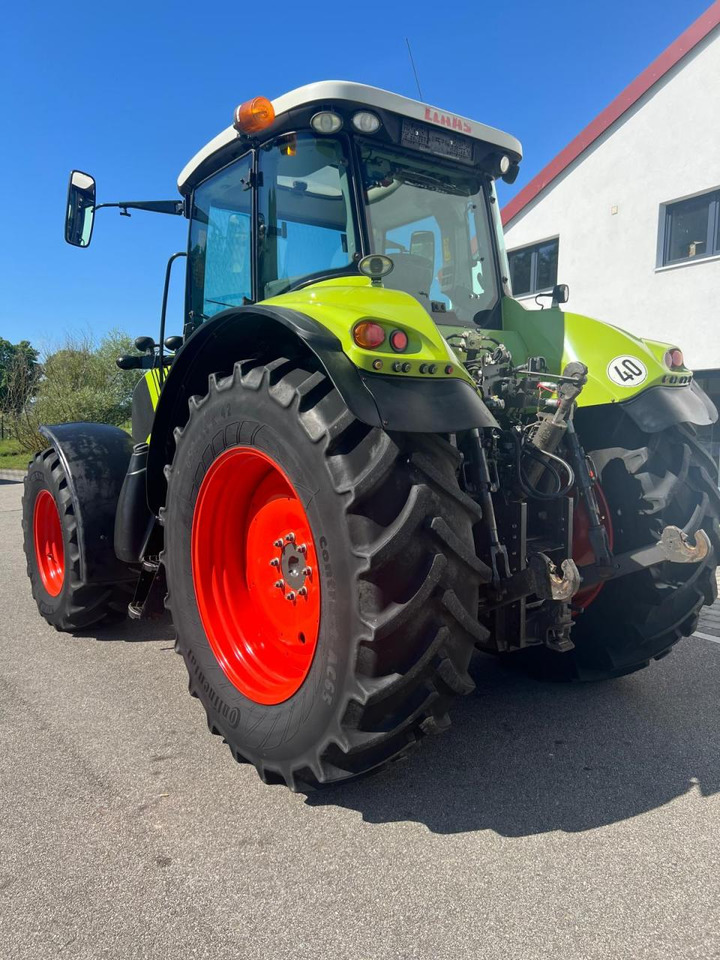 Tractor CLAAS Axion 820 CMATIC, FZW, FKH, TOP