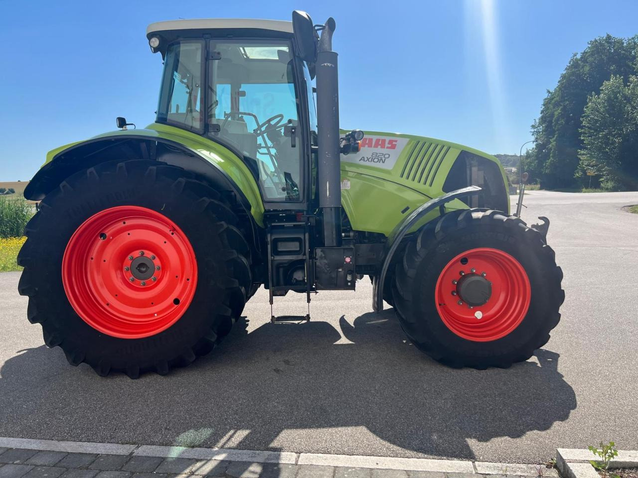 Tractor CLAAS Axion 820 CMATIC, FZW, FKH, TOP
