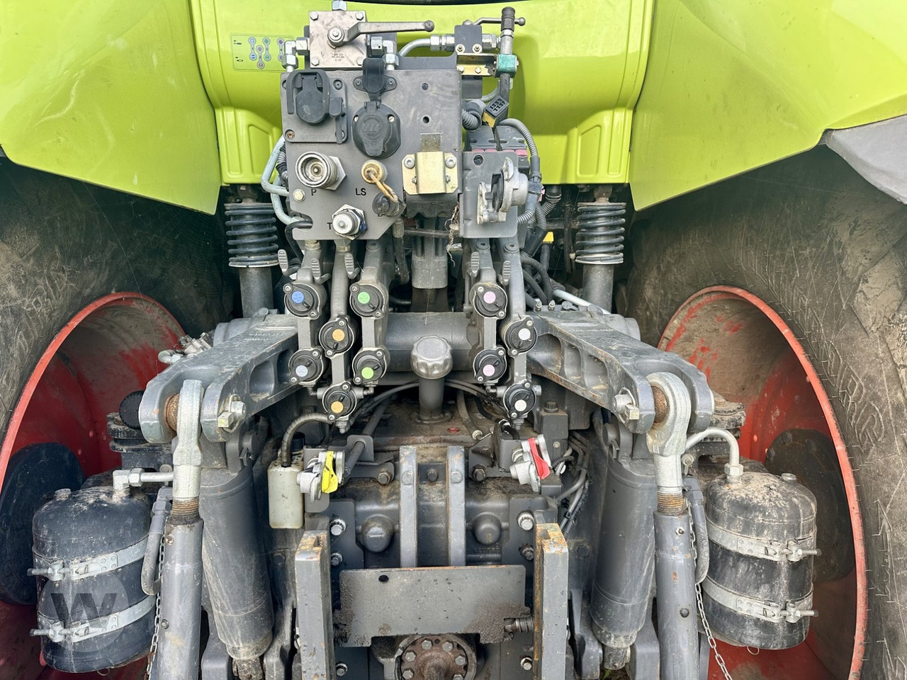 Tractor CLAAS Axion 850