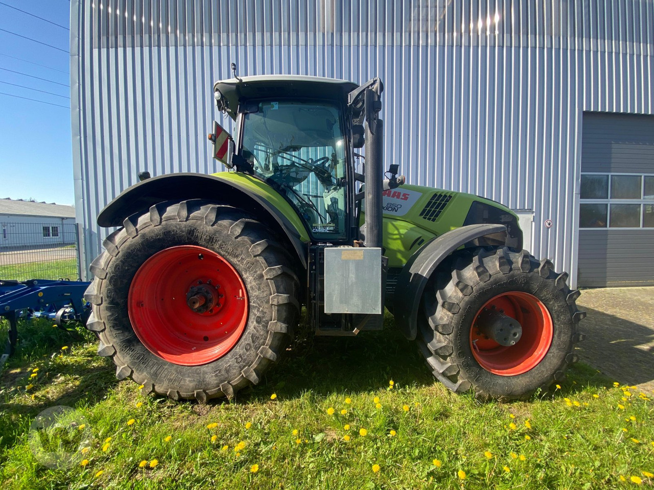 Tractor CLAAS Axion 850