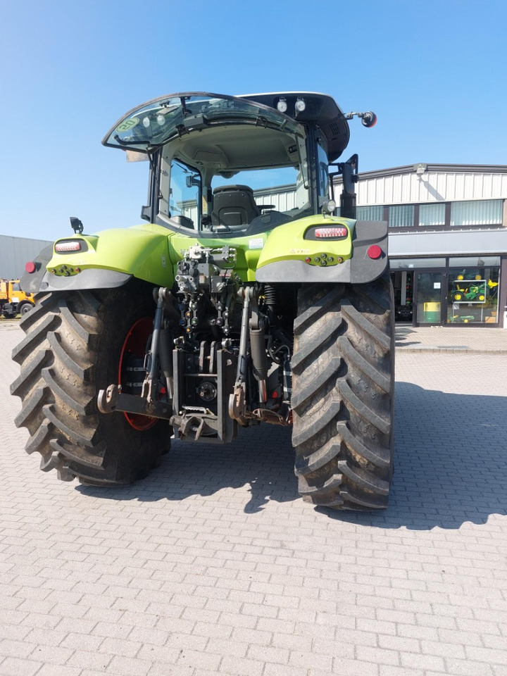 Tractor CLAAS Axion 850