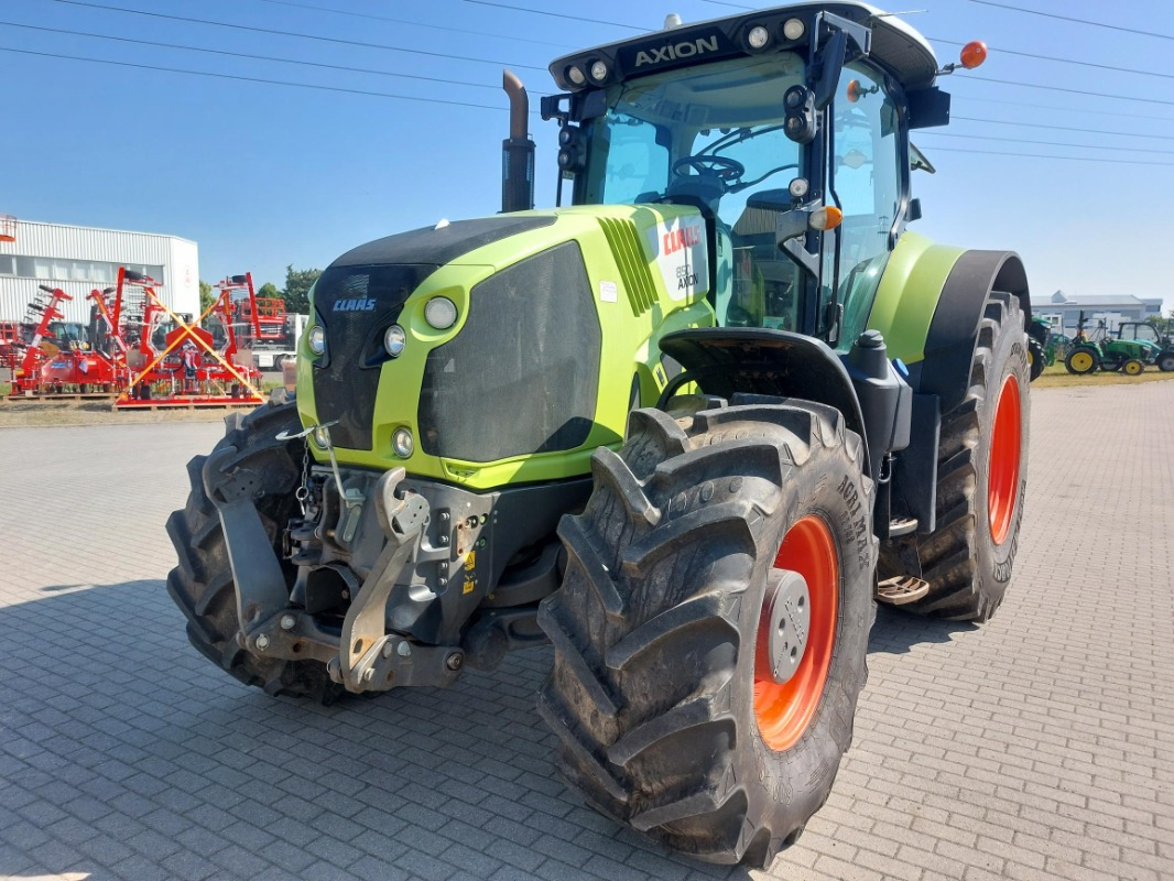 Tractor CLAAS Axion 850