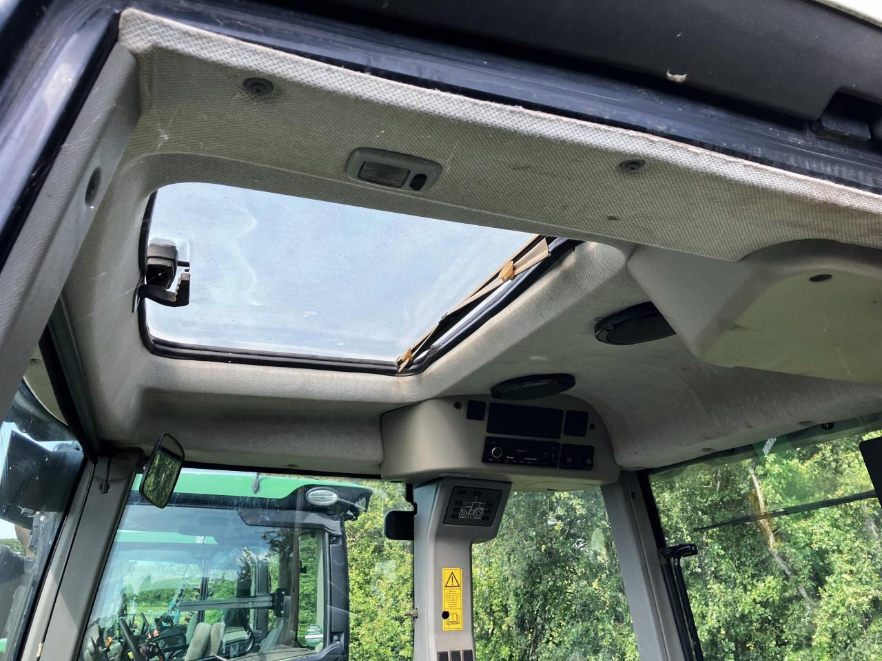Tractor CLAAS Axion 850
