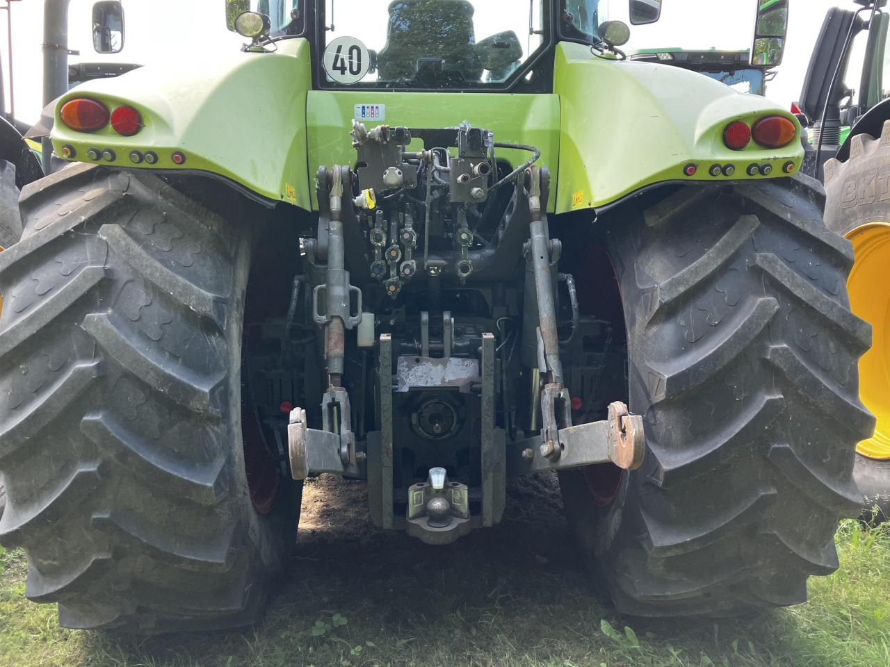 Tractor CLAAS Axion 850