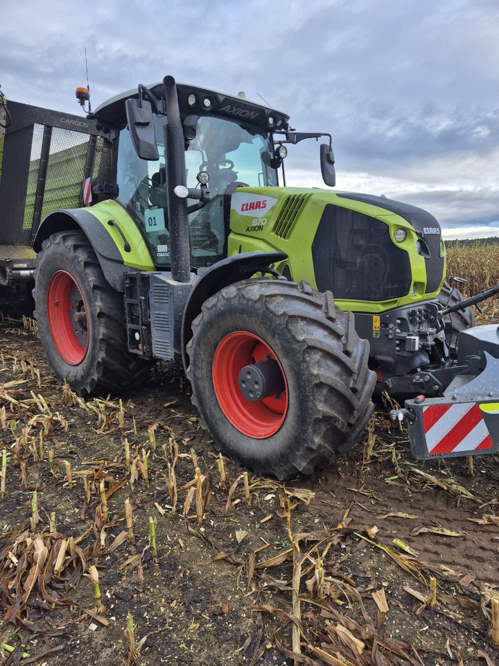 Tractor CLAAS Axion 870