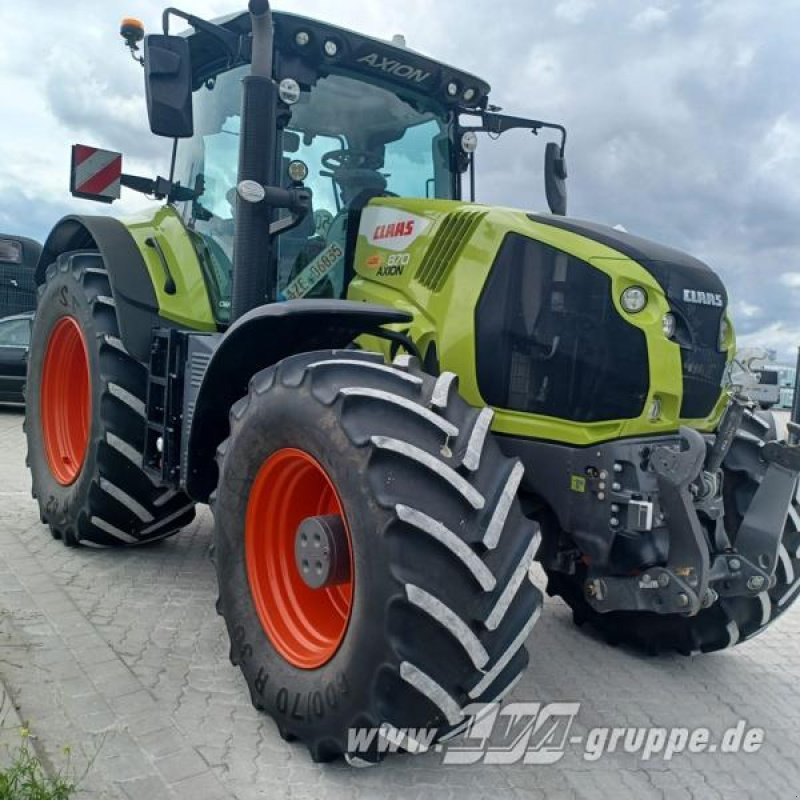 Tractor CLAAS Axion 870