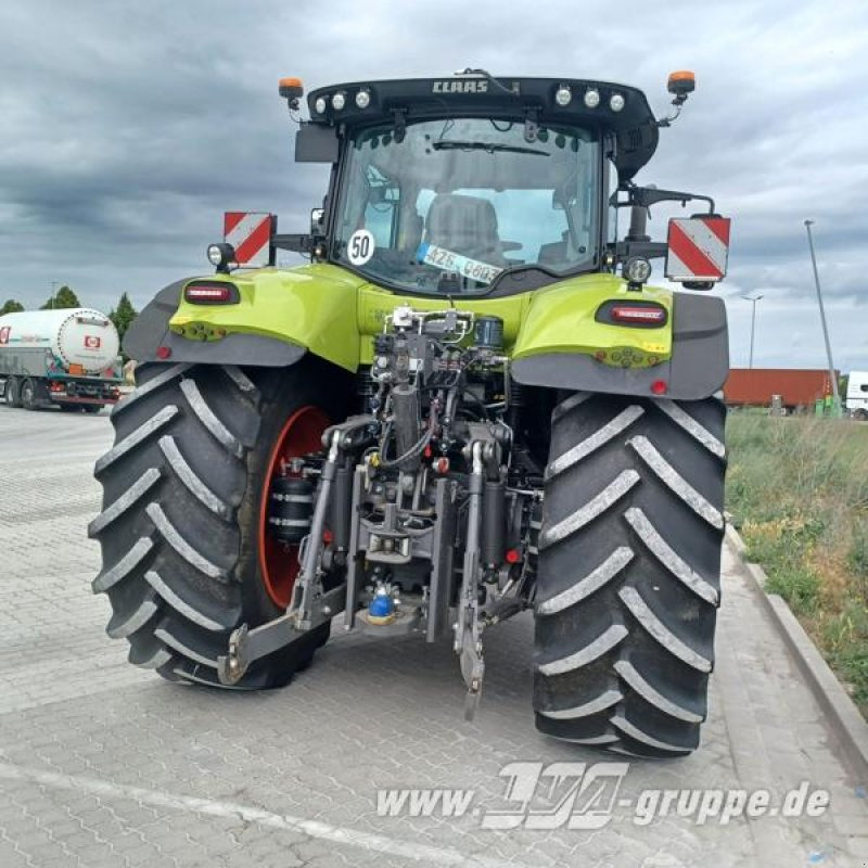 Tractor CLAAS Axion 870