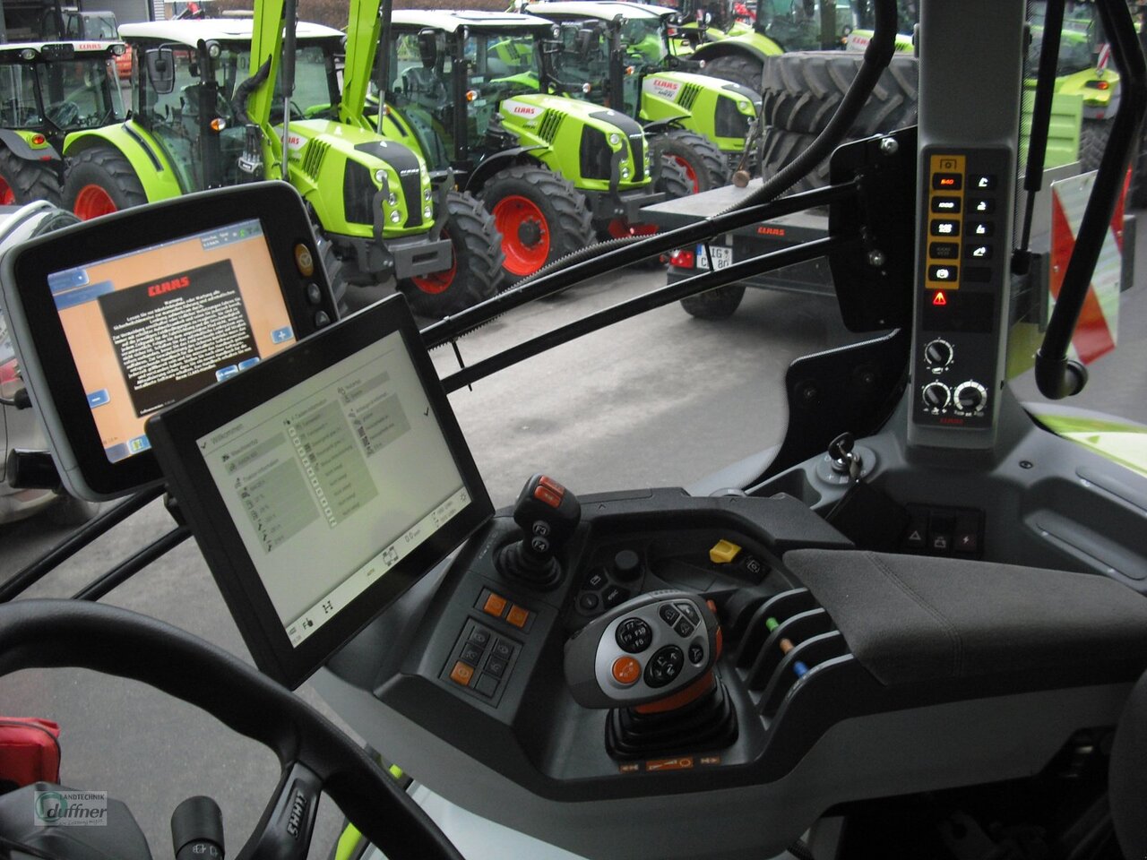 Tractor CLAAS Axion 870 CMATIC CEBIS