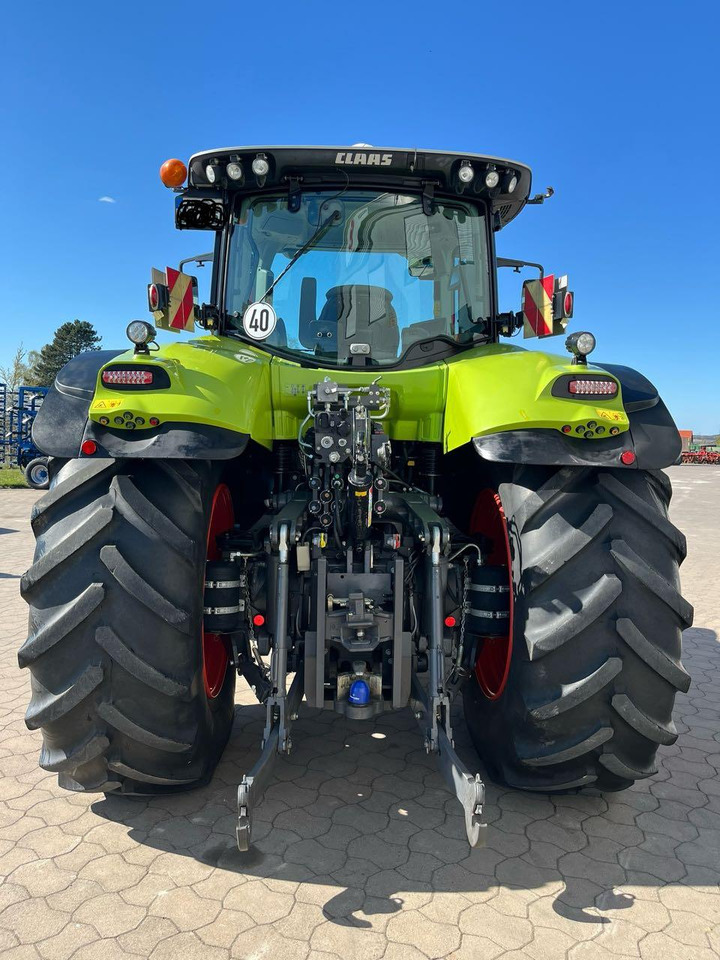Tractor CLAAS Axion 870 C-Matic