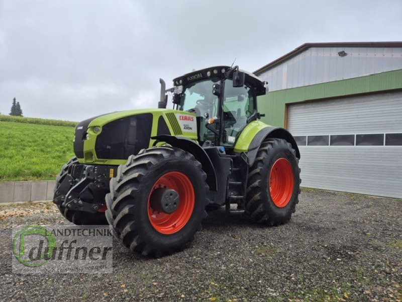 Tractor CLAAS Axion 920
