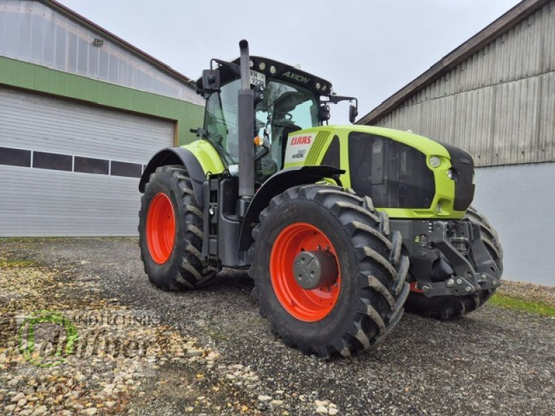 Tractor CLAAS Axion 920