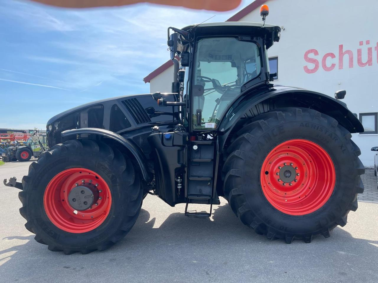 Tractor CLAAS Axion 920 Cmatic FZW 6441Bh Black