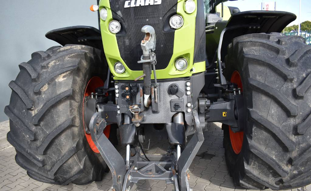 Tractor CLAAS Axion 950 Cmatic