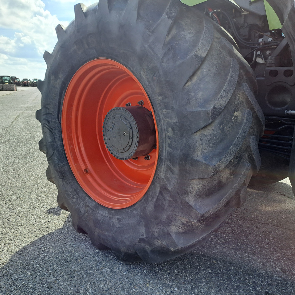 Tractor CLAAS XERION 3800 TRAC