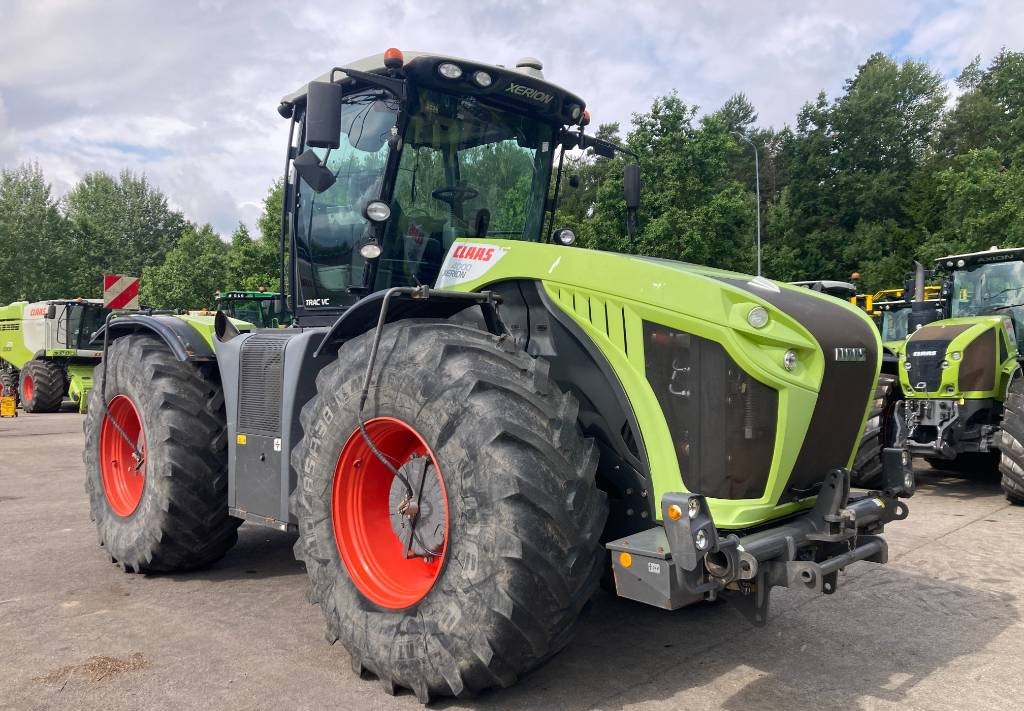 Tractor CLAAS Xerion 4000 Trac VC