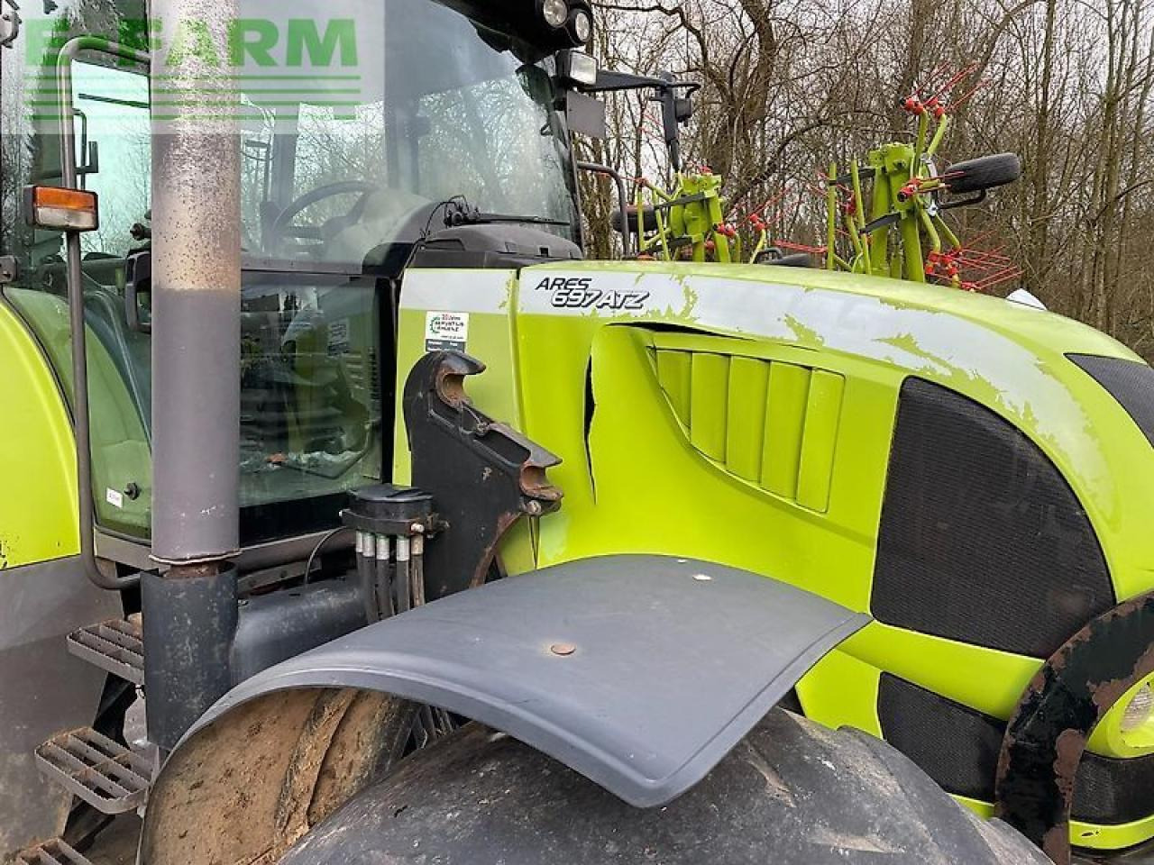 Tractor CLAAS ares 697 atz mit fronthydraulik und frontladerkonsolen stoll ATZ