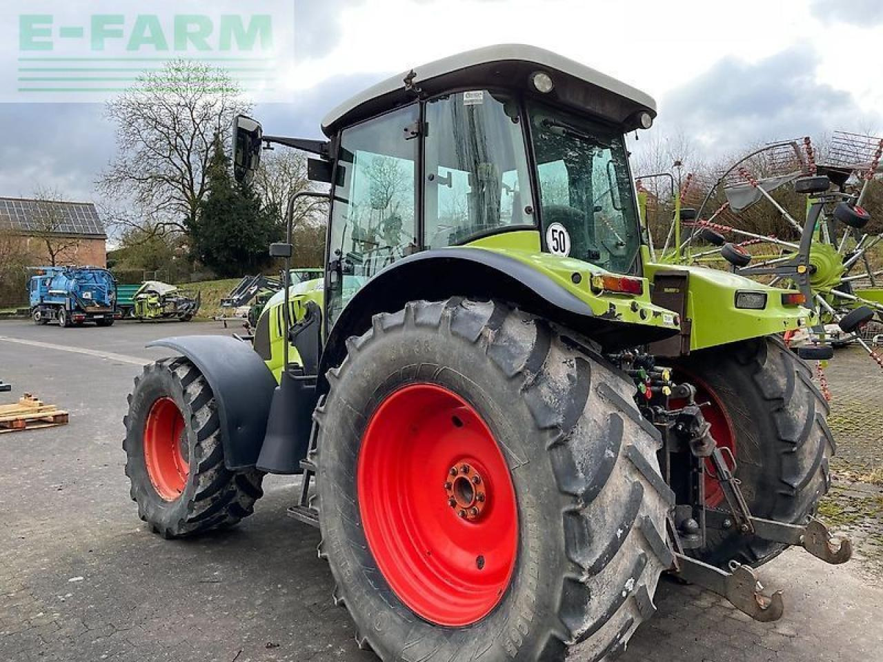 Tractor CLAAS ares 697 atz mit fronthydraulik und frontladerkonsolen stoll ATZ