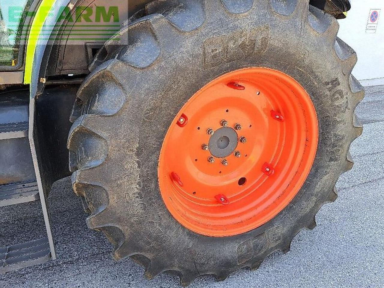 Tractor CLAAS ares 826