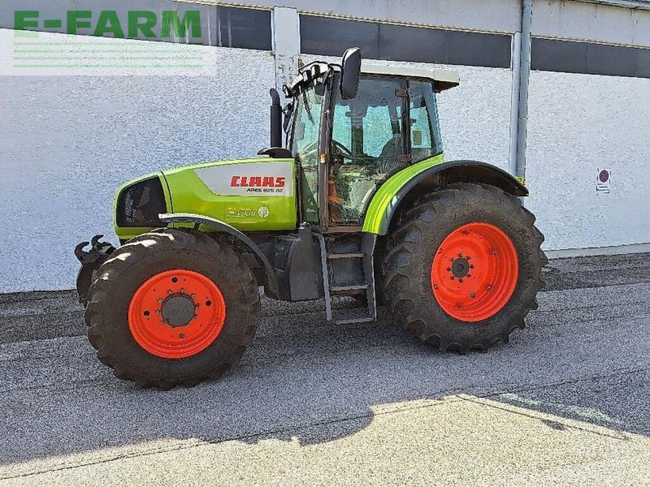 Tractor CLAAS ares 826