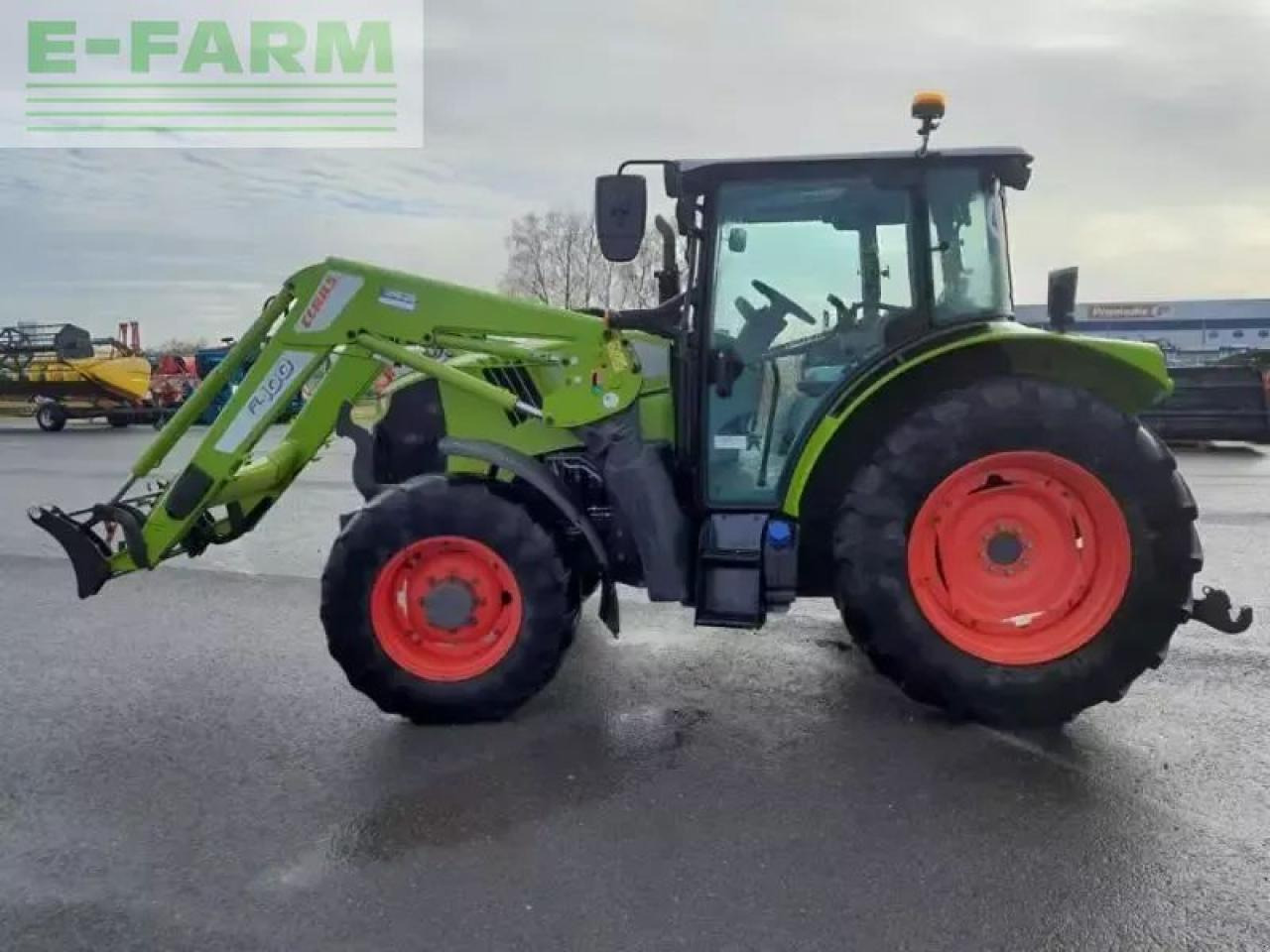 Tractor CLAAS arion410