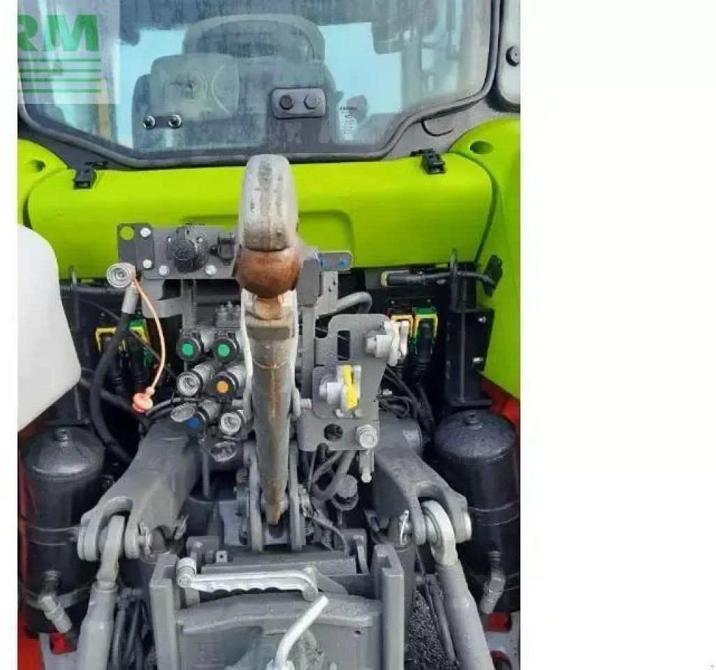 Tractor CLAAS arion410
