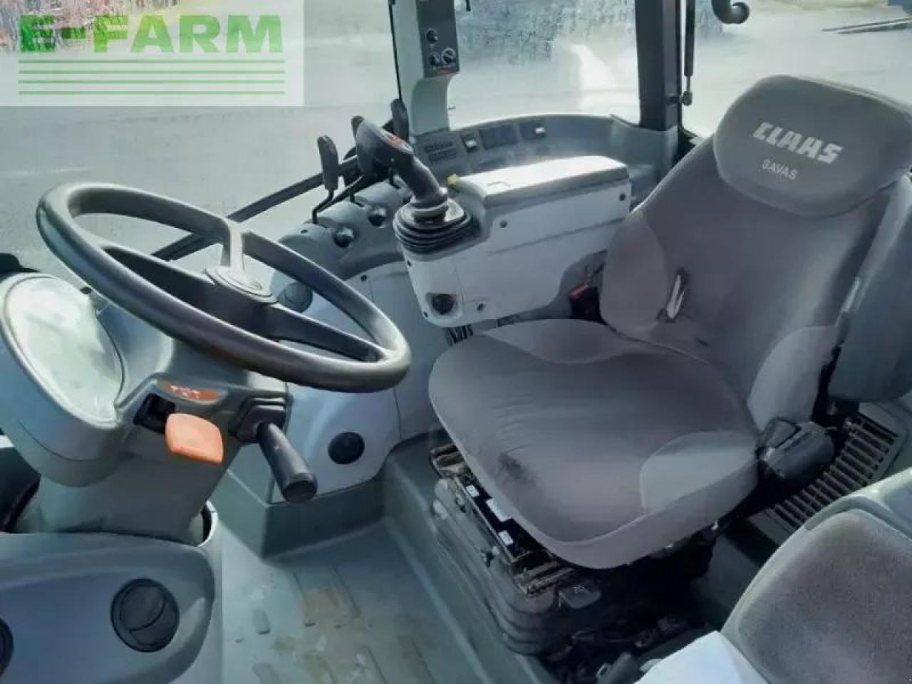 Tractor CLAAS arion410