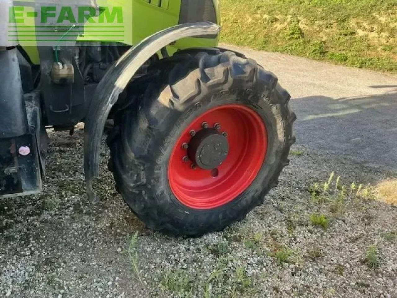 Tractor CLAAS arion610