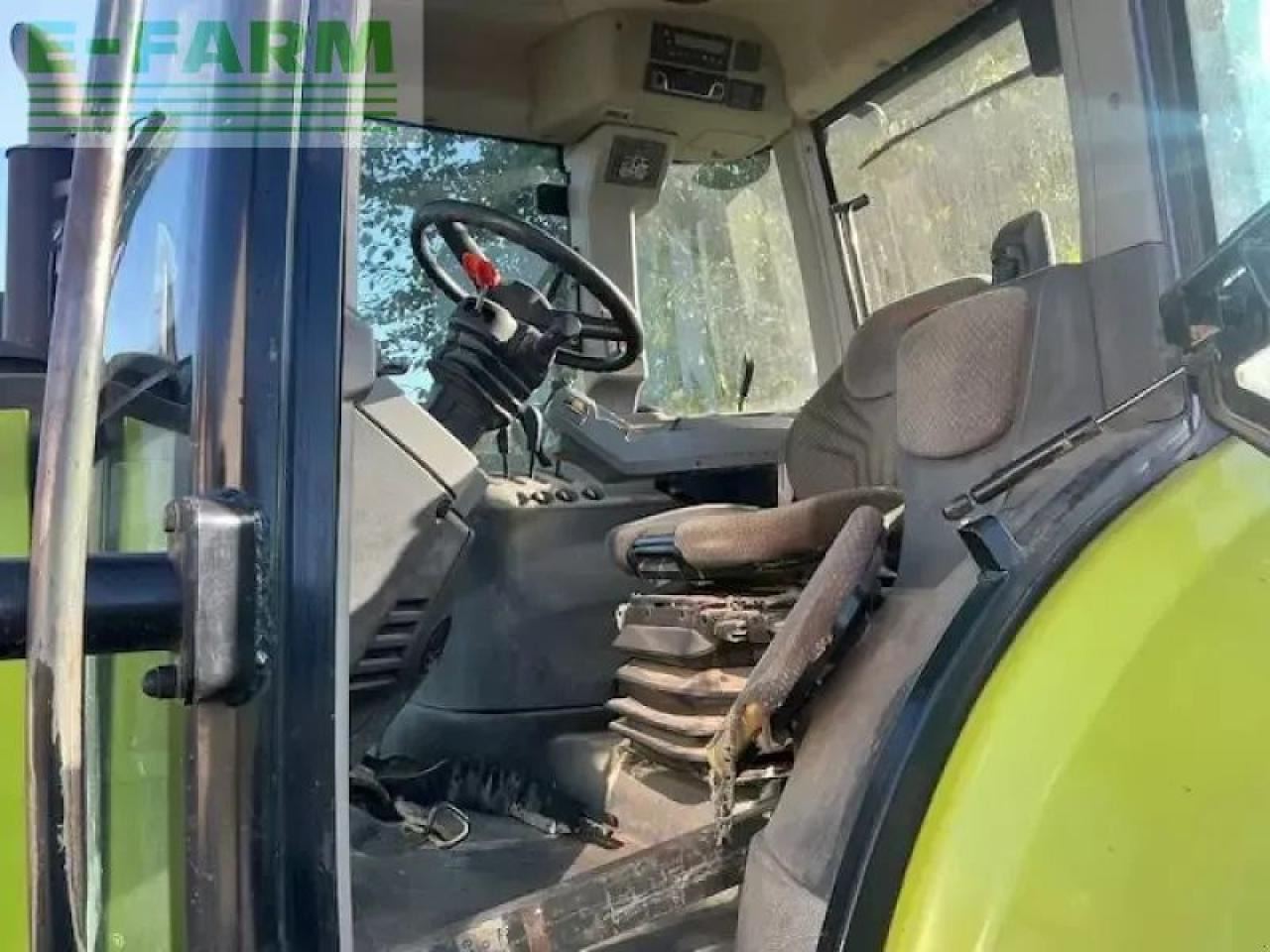 Tractor CLAAS arion610