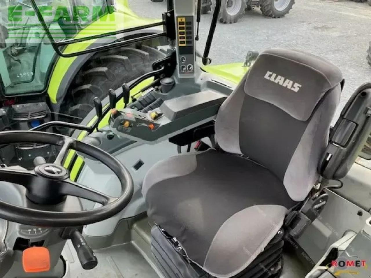 Tractor CLAAS arion620