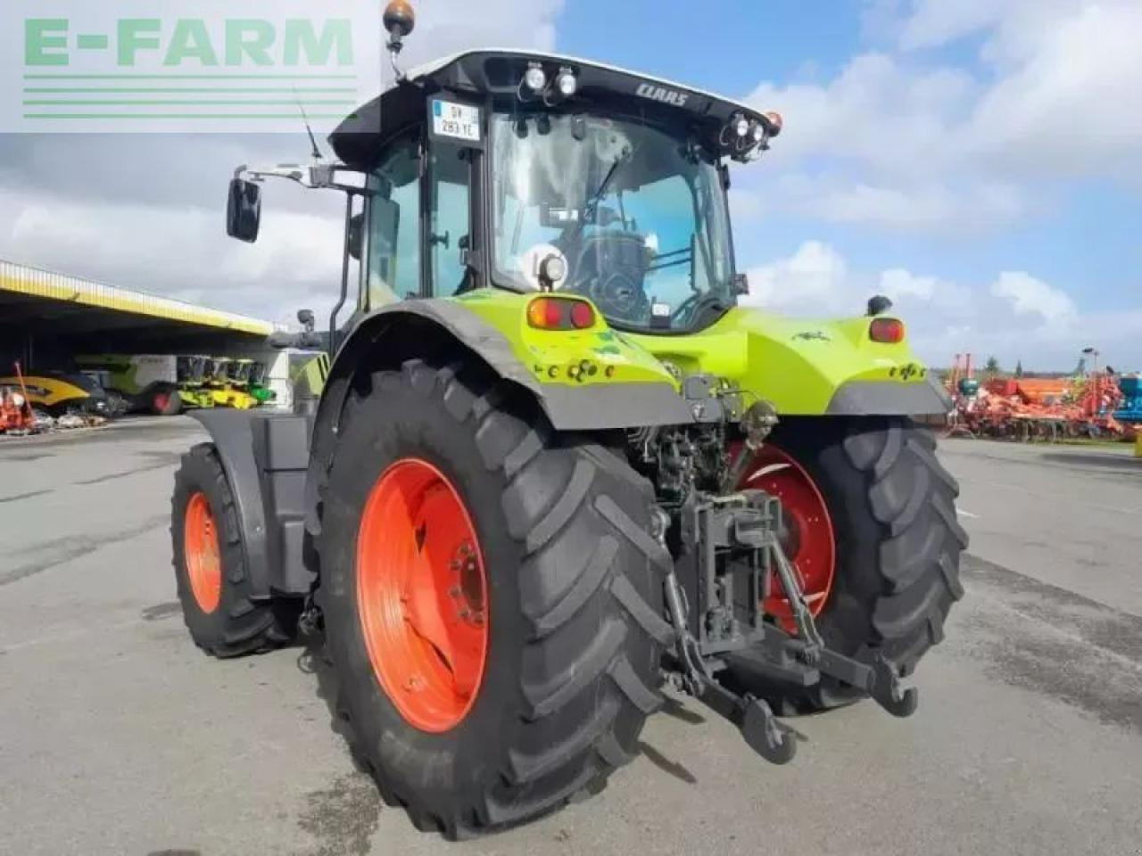 Tractor CLAAS arion620