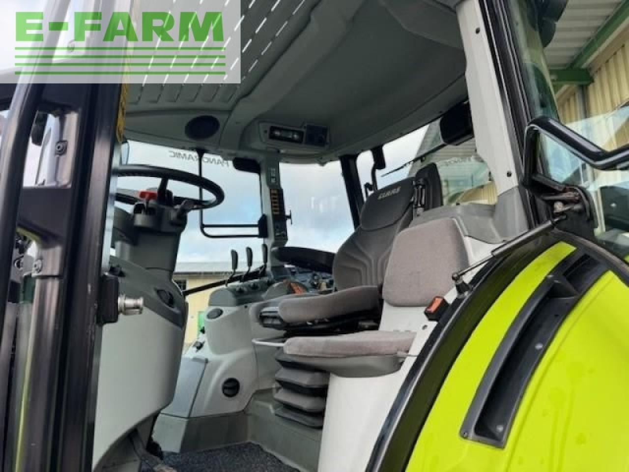 Tractor CLAAS arion 410 panoramic