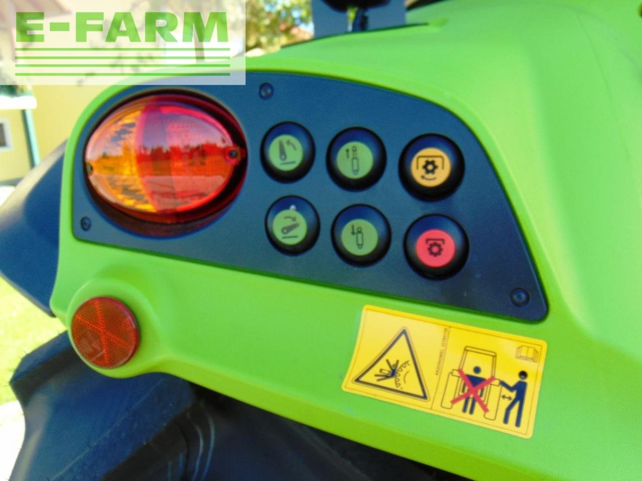 Tractor CLAAS arion 410 stage v (cis)