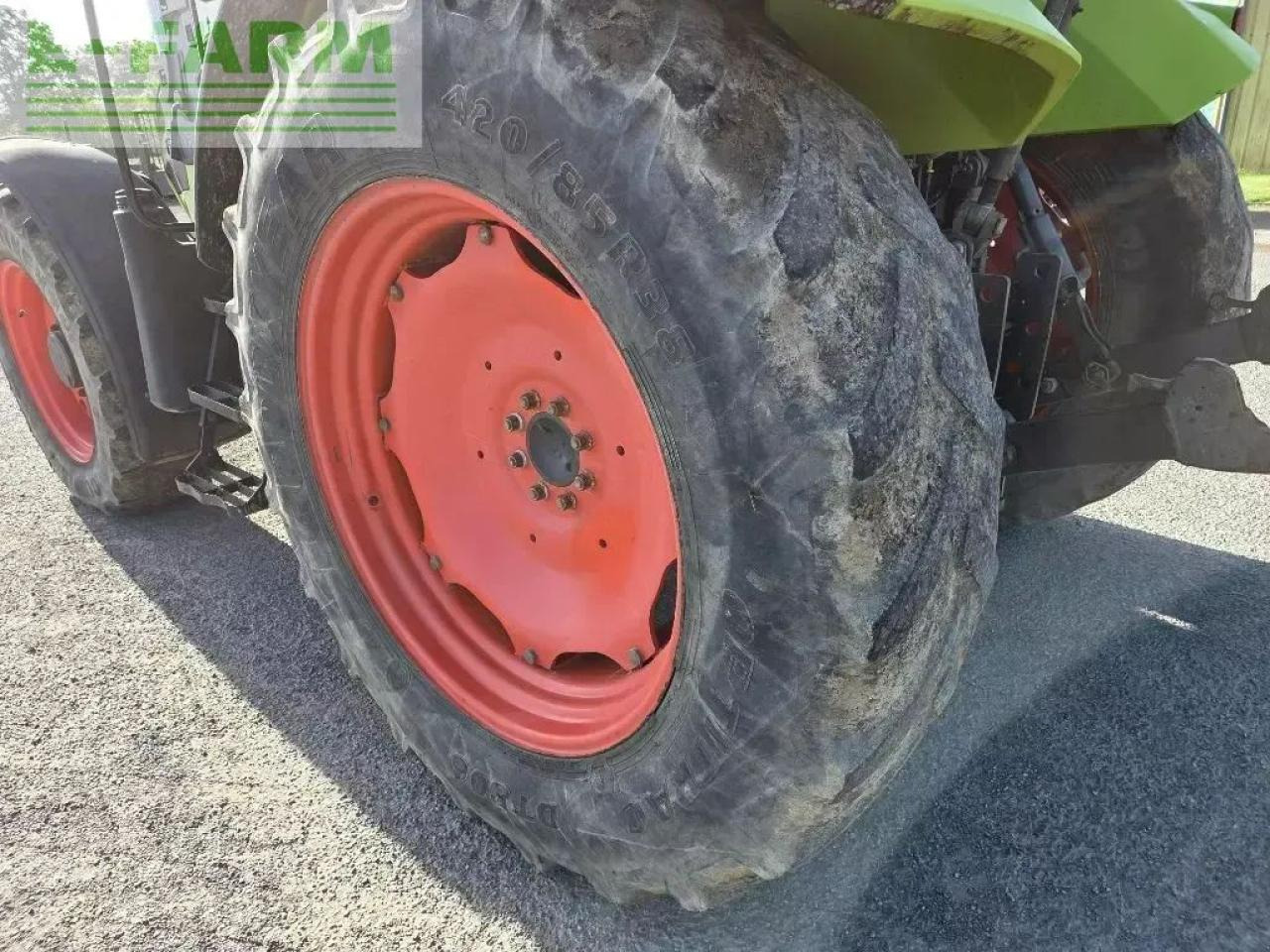 Tractor CLAAS arion 420