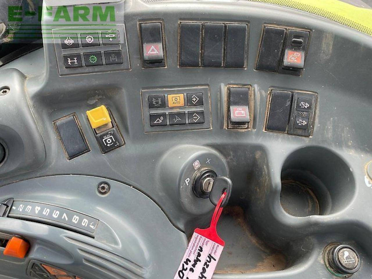 Tractor CLAAS arion 420