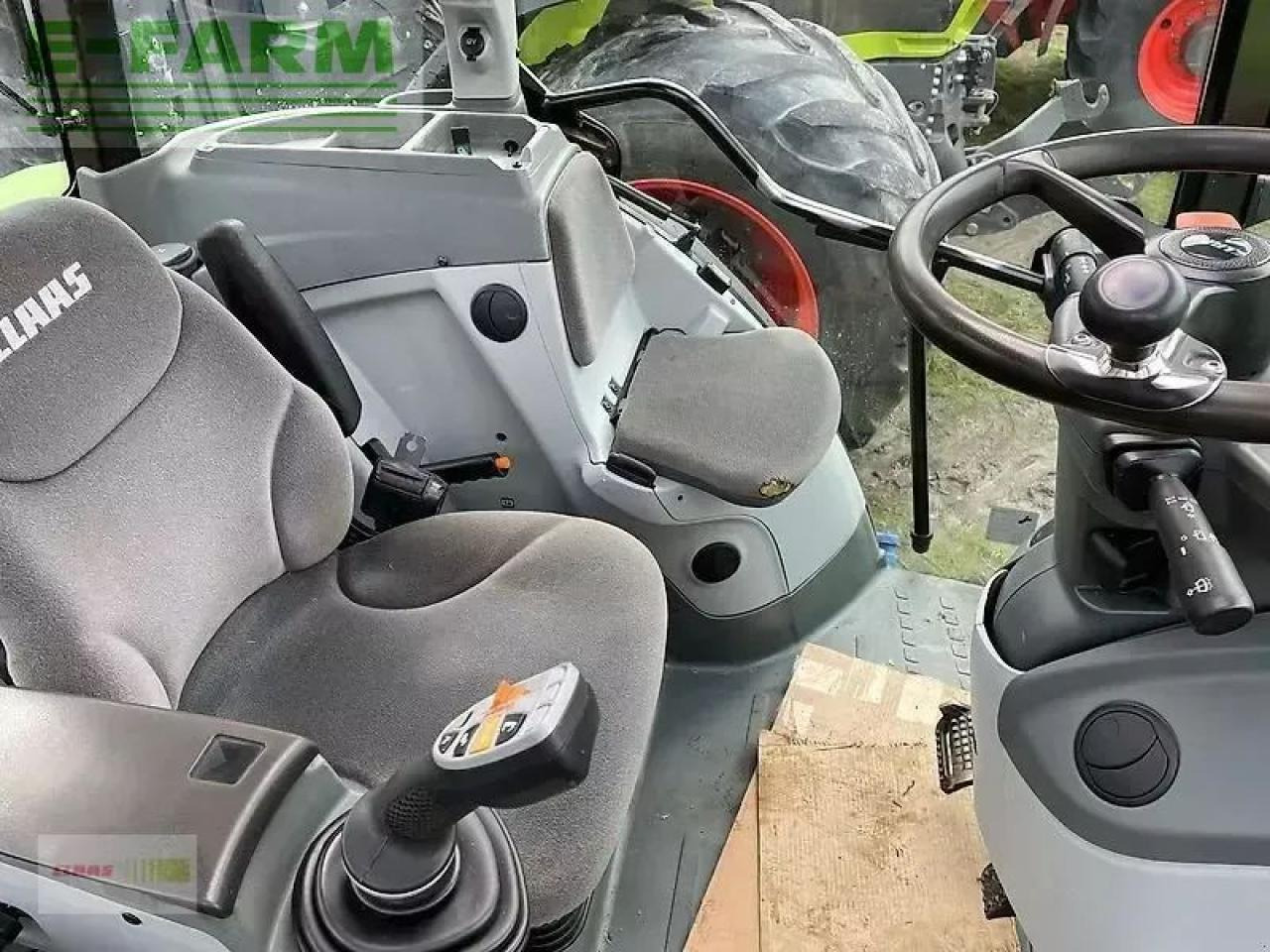 Tractor CLAAS arion 420