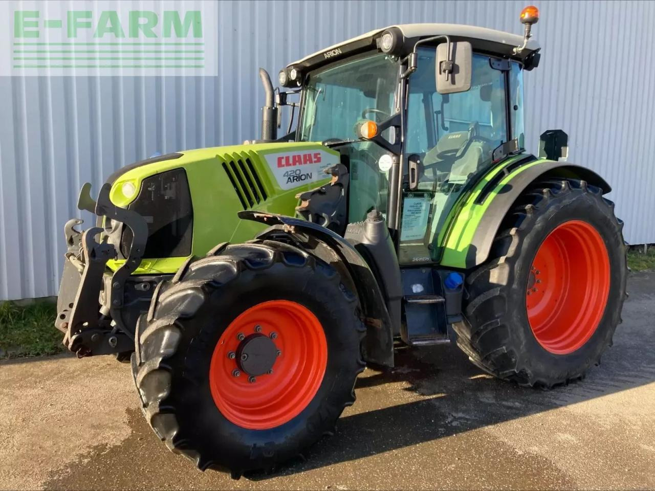 Tractor CLAAS arion 420
