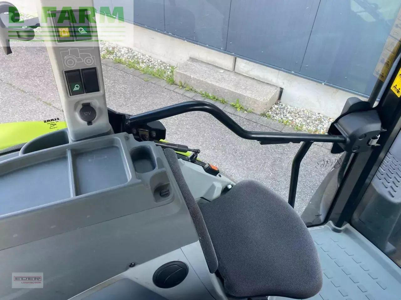 Tractor CLAAS arion 420